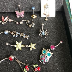 Lot of 30 Belly rings!